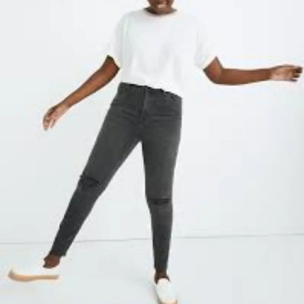MADEWELL CURVY HIGH RISE SKINNY JEAN IN BLACK SEA- FADED GRAY WASH SIZE 24